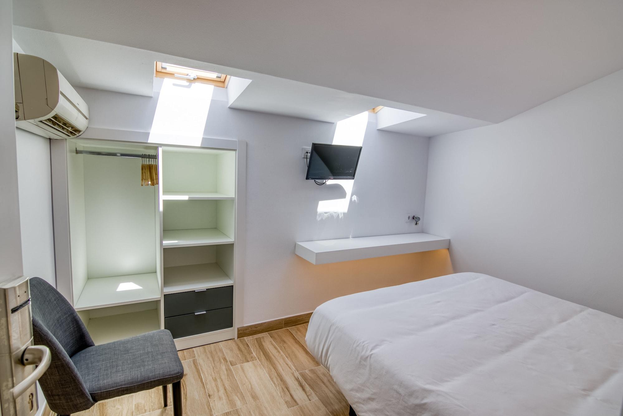 Hostal La Isla Mahón Екстериор снимка