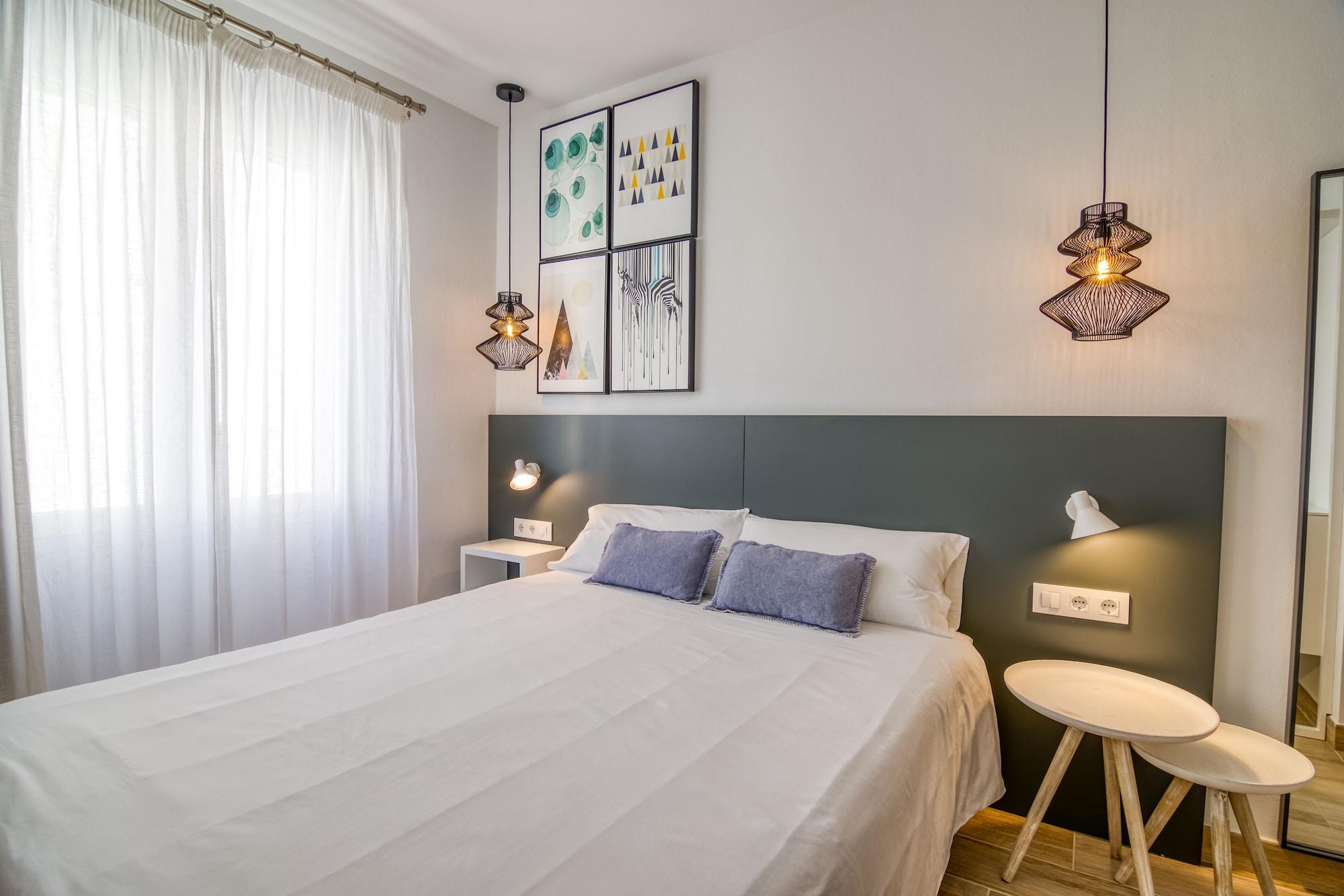 Hostal La Isla Mahón Екстериор снимка